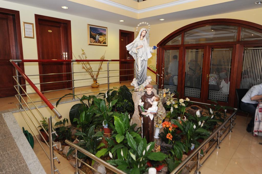 Hotel Rosabel Medjugorje Exterior photo